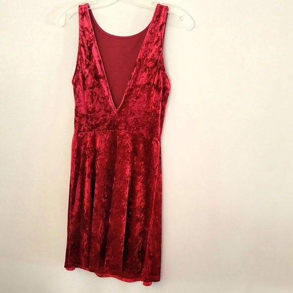 H&M Women's Sleeveless Backless Velvet Dress Size 6 - Picture 2 of 8
